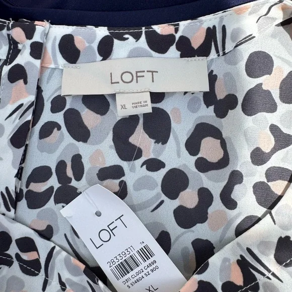 LOFT White and Black Blouse Elegant Top - Picture 7 of 9